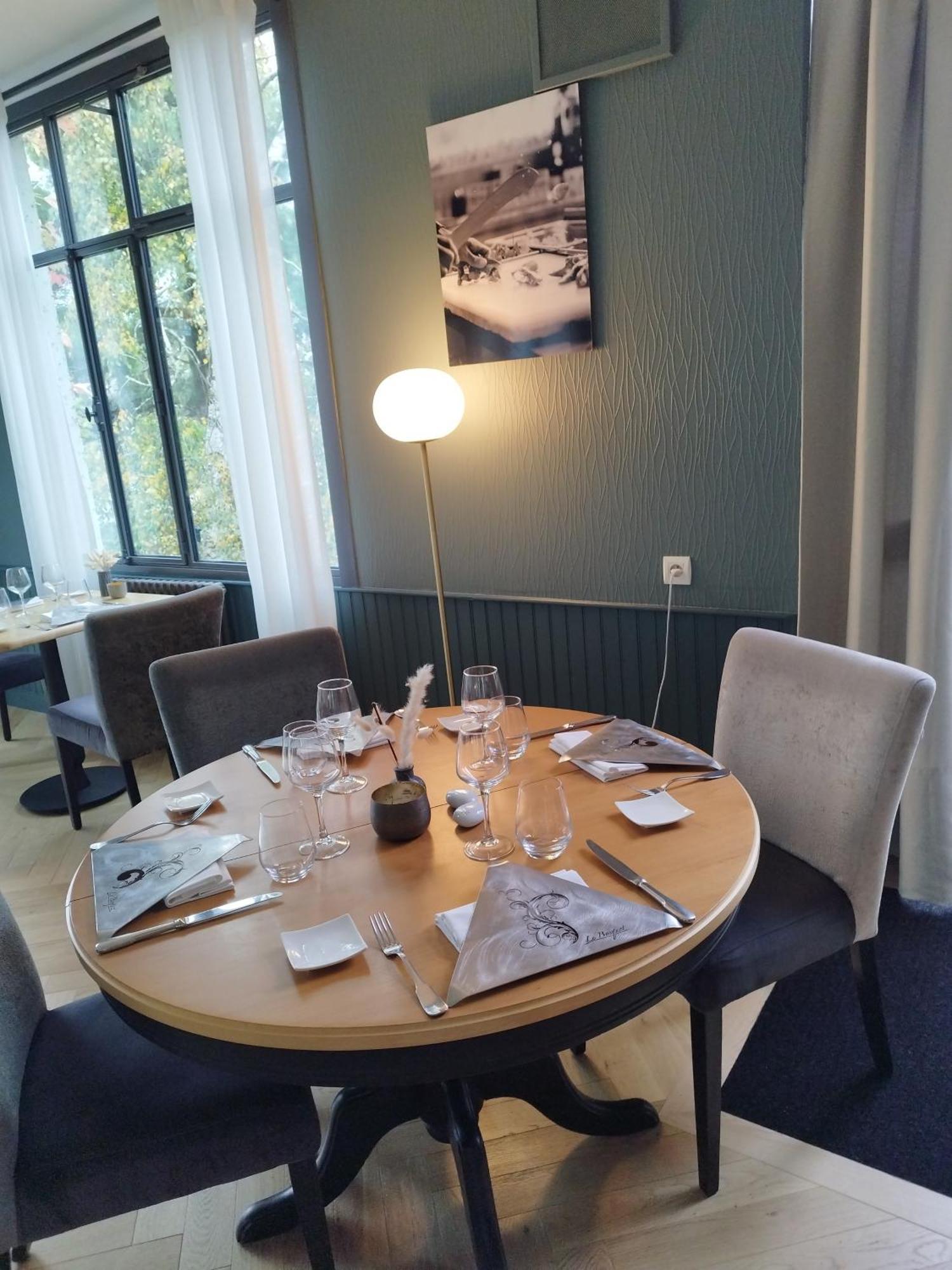 Hotel Restaurant Le Bosquet Les Ponts-de-Cé Eksteriør billede